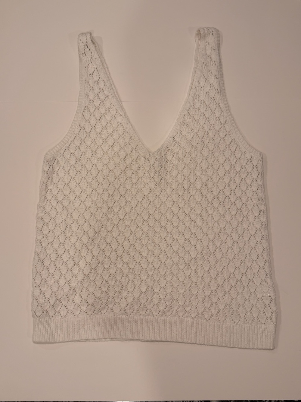 Marine Layer white pointelle geometric diamond lightweight Knit V-Neck Tank L